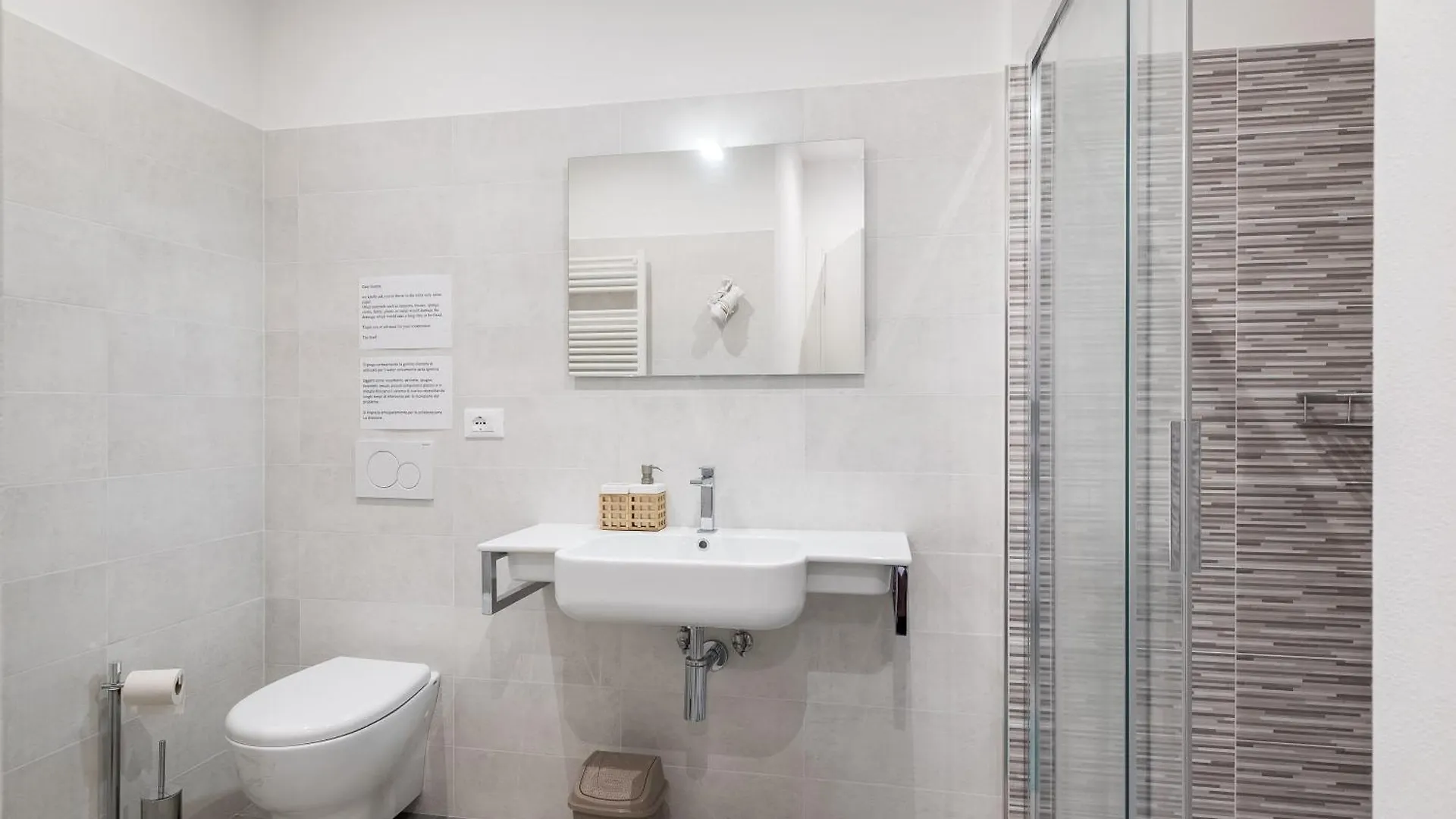 Bologna Accommodation Fiera 2 Checkin Automatico - Aperti H24